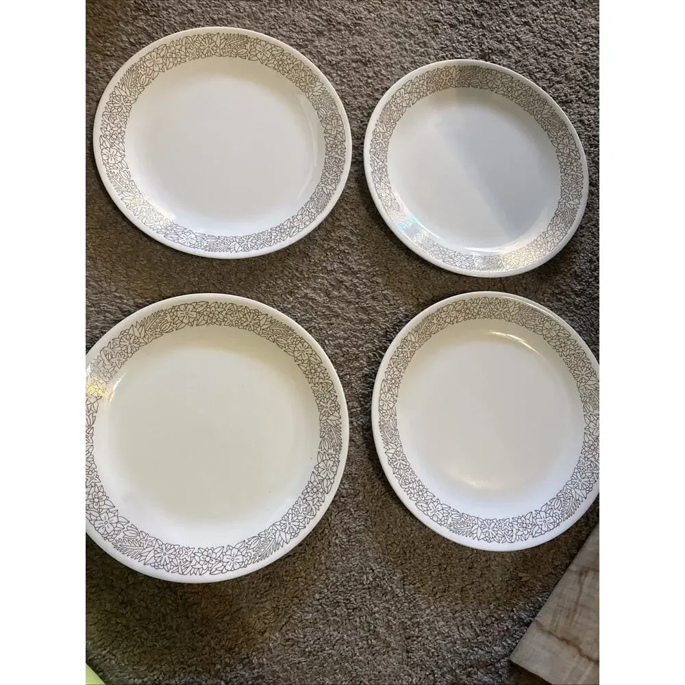 Corelle Woodland Brown Floral Dinner Plates Flowers 10 1/4” Set Of 4 Tropical‎